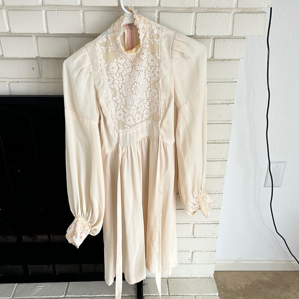 Vintage Cream Lace Dress